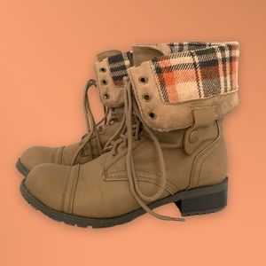 Reversible Plaid Cuff Leather Lace-up Combat Boots Outdoor Shoes in Tan (US 7.5)